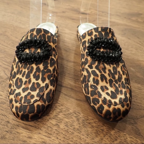Adrianna Papell sz 7 leopard print mule flats w/ buckle of beads - Picture 12 of 13